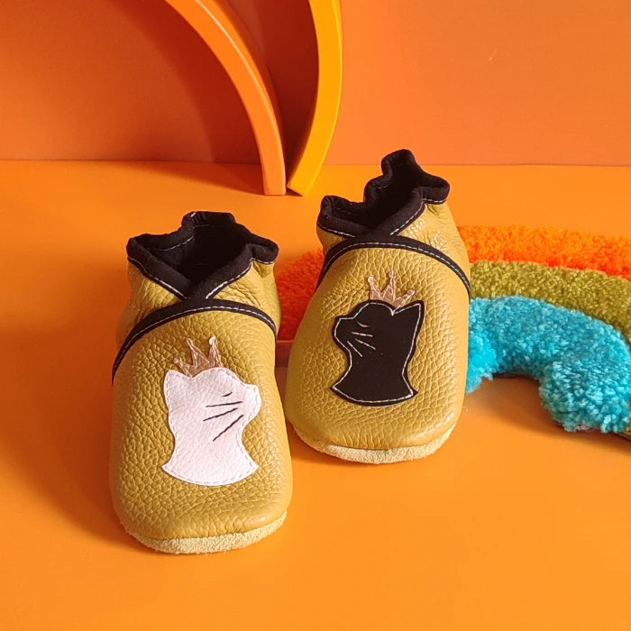 Chaussons ~ Chat couronné