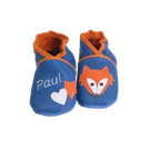 Chaussons en cuir souple artisanaux bleus pour bébé avec prénom personnalisé et tête de renard orange.