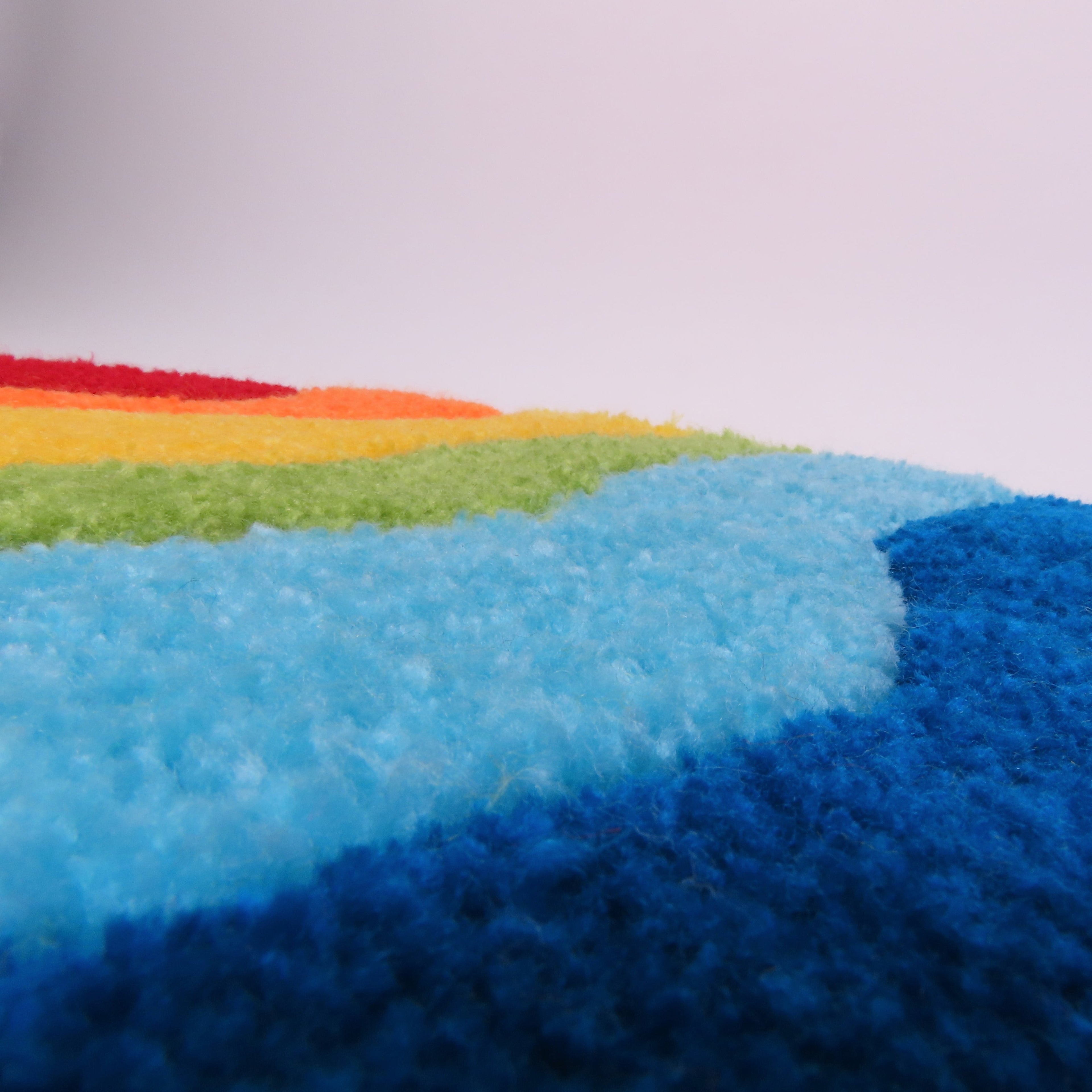 Tapis tufté ~ Arc en Ciel/ disponible