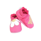 Chaussons bébé rose motif marguerite et papillon doré en cuir souple.