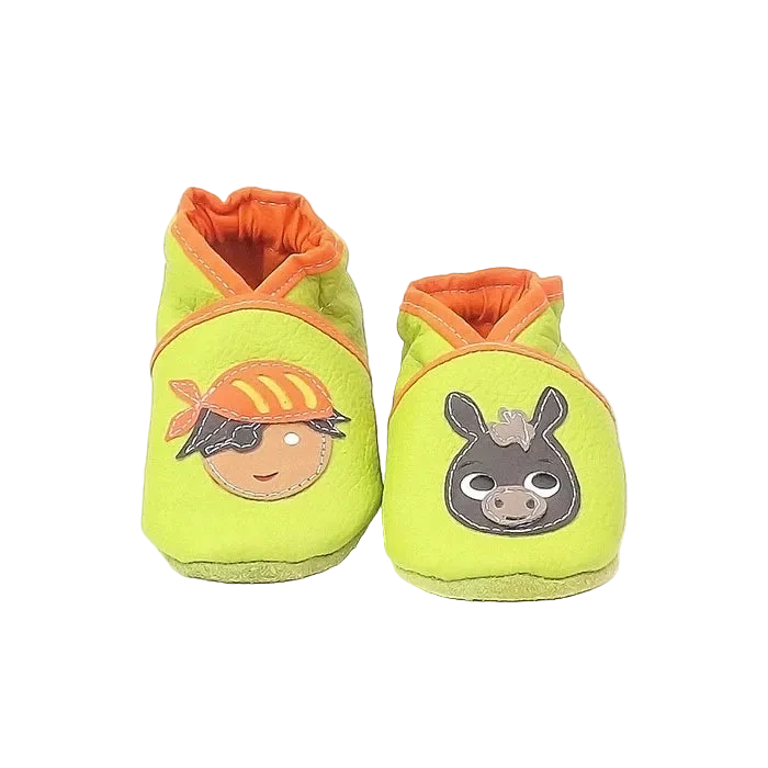 chaussons-cuir-souple-bebe-vert-anis-pirate-ane