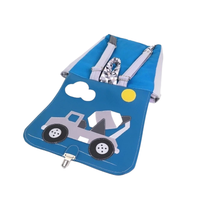 sac-maternelle-camion-betonniere-bleu-enfant ouvert