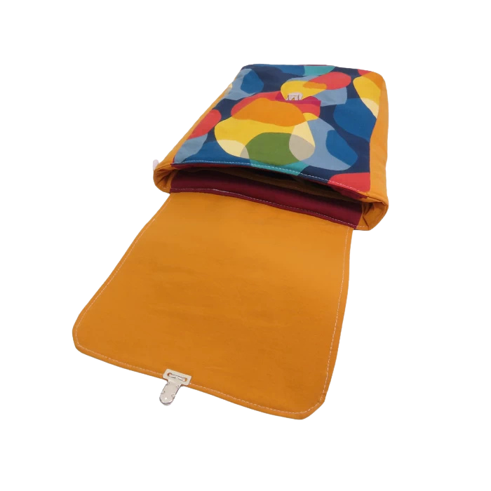 sac-maternelle-tortue-bleu-vert-enfant-ouvert
