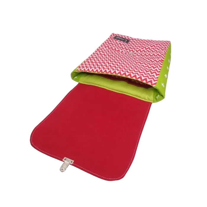 sac-maternelle-tracteur-vert-rouge-enfant-ouvert