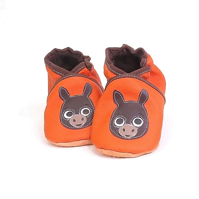 Chaussons cuir souple orange thème poulain