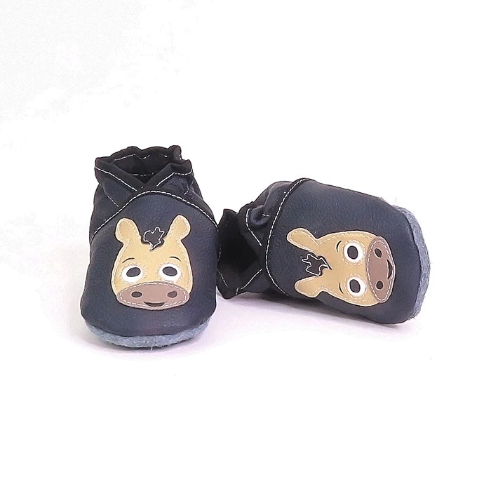 Chaussons cuir souple noir thème poulain crinière