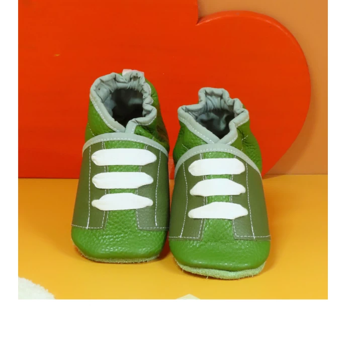 Chaussons souple en cuir vert - Les P'tit lacets 21/22