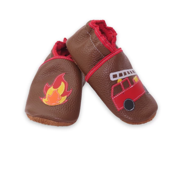 chaussons souple marrron camion pompier 27/28