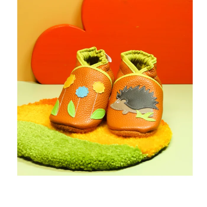 Chaussons souples en cuir orange Hérisson & fleurettes 23/24