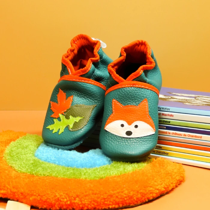chaussons souples cuir renard et feuilles