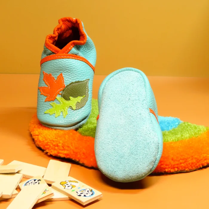 chaussons souples cuir renard et feuilles